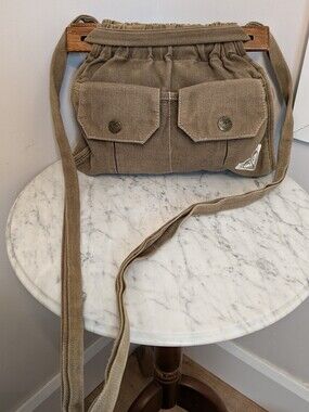 Vintage Y2K Roxy Canvas Crossbody Bag with Front Flap Pockets & Wooden Closure